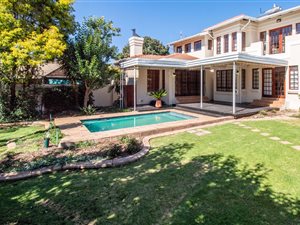 4 Bed House in Highveld