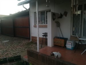 0.5 Bed Flat in Waverley