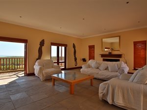 4 Bedroom House in Atlantic Beach Golf Estate