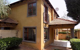 4 Bedroom House in Sterrewag