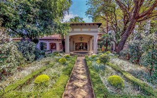 6 Bedroom House in Raslouw