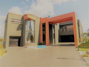 4 Bed House in Valleyview Estate