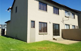 3 Bedroom House in Country View Estate