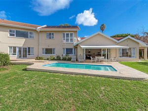 4 Bed House in Montclair