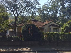 4 Bed House in Prestbury