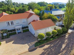5 Bed House in Zwartkop Golf Estate