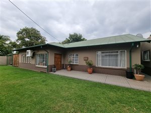 4 Bed House in Roseville