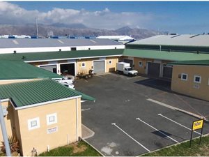 589 m² Retail Space in Heritage Park