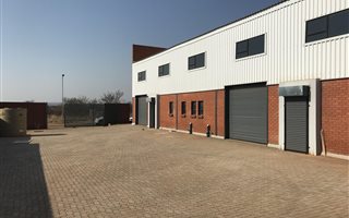 400 m² Industrial space in Monavoni