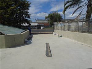 928 m² Industrial space in New Germany