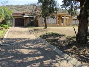 4 Bedroom House in Aloe Park