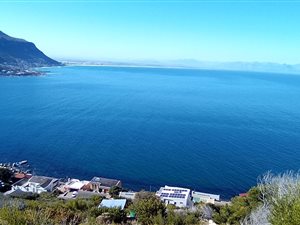918 m² Land available in Simons Town