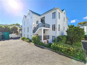 3 Bed Apartment in Scott Estate