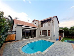 4 Bed House in Amberfield Manor