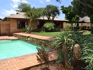 5 Bed House in Poortview