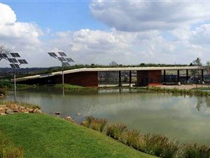 1302 m² Land available in Waterfall Country Estate