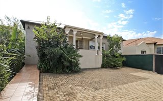 3 Bedroom House in Cyrildene
