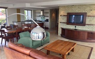2 Bedroom Apartment in Waterfront