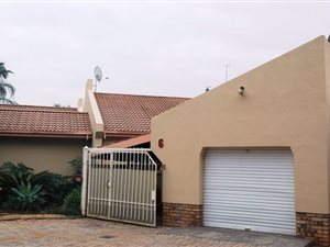 2 Bed Townhouse in Mookgophong (Naboomspruit)