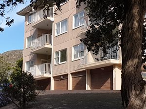 2 Bed Apartment in Fish Hoek