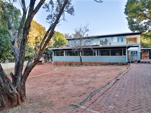 7 Bed House in Val de Grace