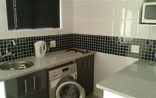 1 Bedroom Apartment in Walmer Estate