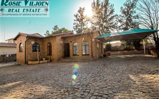 3 Bedroom House in Brackendowns