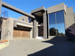 3 Bed House in Emfuleni Golf Estate