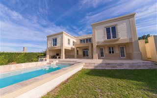 3 Bedroom House in Erinvale Estate