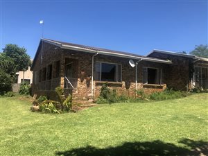 3 Bed House in Colts Hill