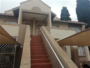 2 Bed Townhouse in Rewlatch