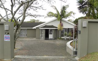 4 Bedroom House in Stirling