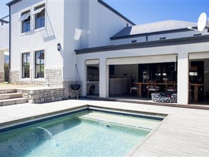 5 Bedroom House in Atlantic Beach