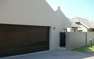 3 Bedroom Simplex in Pinehaven