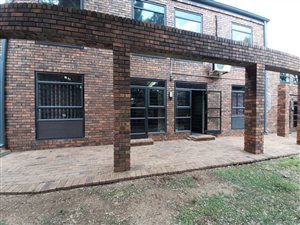 300 m² Commercial space in Randburg Central