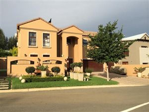 3 Bed House in Rietvalleirand