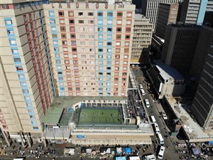1 Bed Apartment in Johannesburg Central