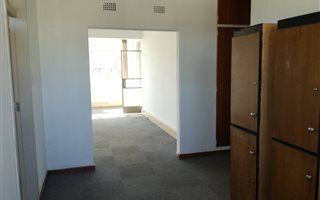 90 m² Office Space in Bedfordview