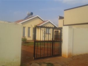 2 Bedroom House in Lawley