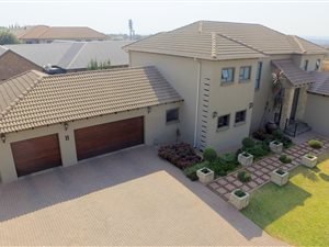 5 Bed House in Midstream Estate