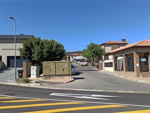 2 Bed Flat in Burgundy Estate