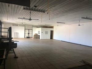 987 m² Commercial space in Mookgophong (Naboomspruit)