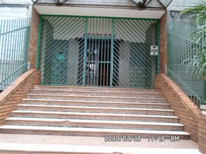 1 Bed Apartment in Yeoville