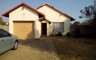 3 Bedroom House in Sharon Park