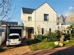 3 Bed House in Capolavoro Estate