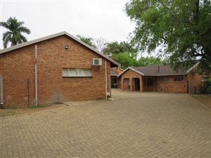 8 Bed House in Pongola