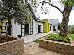 4 Bedroom House in Parktown North