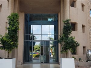 70 m² Office Space in Bruma