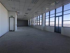 1762 m² Commercial space in Illovo