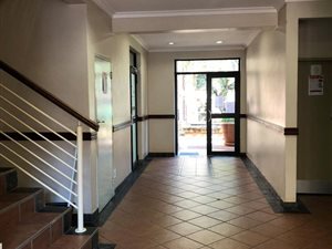 178 m² Office Space in Die Hoewes